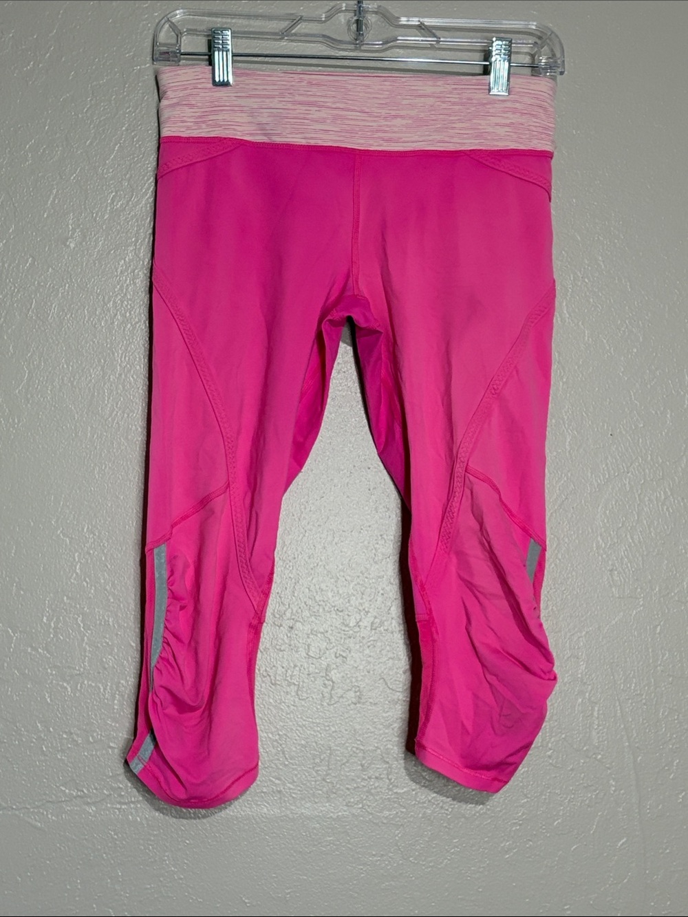 Lululemon Run Pace Crop - Pinkelicious / Wee Are From Parfait Pink